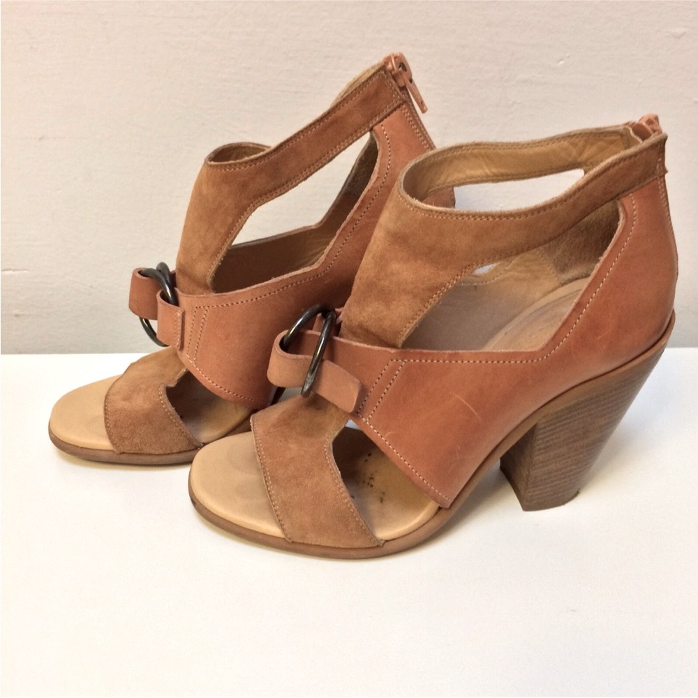 Martin Margiela leather open toe stacked heel tan size 36.5